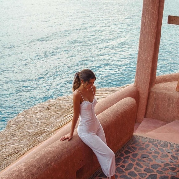 Reformation "Rose Jumpsuit" - White, Size 2, NWT!! - Picture 6 of 9